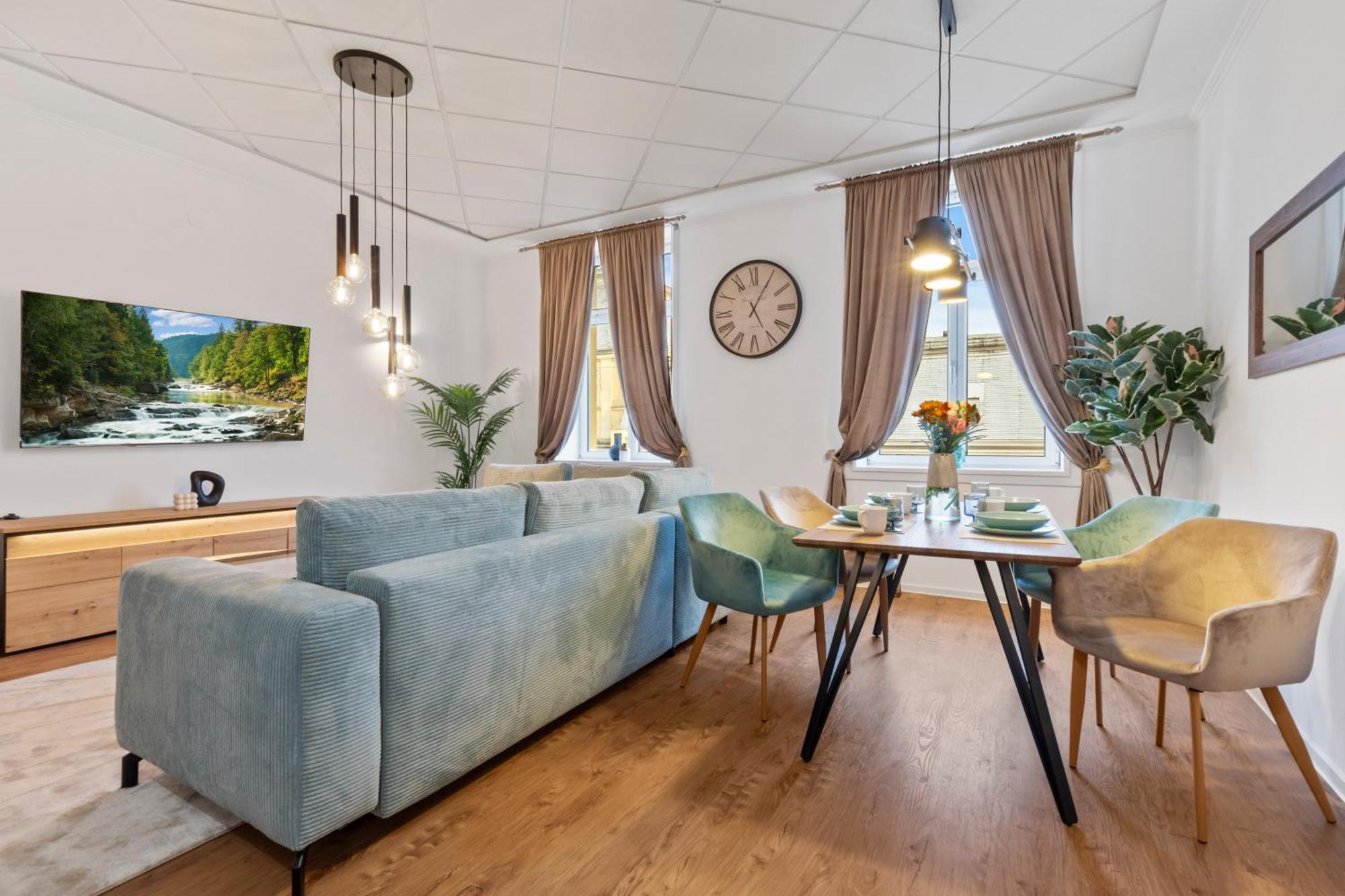 Luxe Living At Old Town Center Apartament *